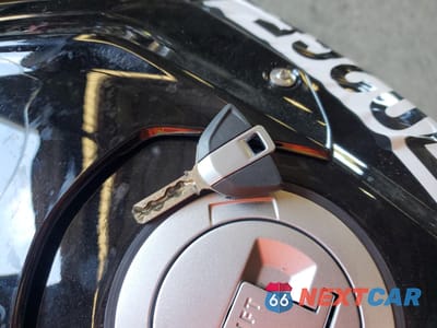 Zdjęcie 8 z 10 samochodu: 2025 BMW S 1000 RR VIN:WB10P2301S6L64332 - miniatura