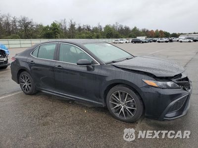 Czwarte zdjęcie samochodu z boku: 2022 TOYOTA CAMRY SE VIN:4T1G11AK6NU674845 - miniatura