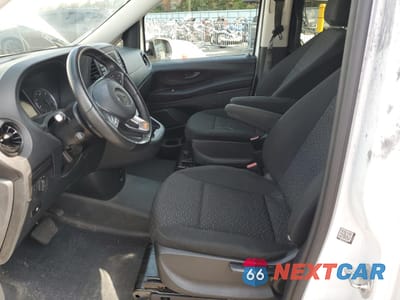 Zdjęcie 7 z 15 samochodu: 2023 MERCEDES-BENZ METRIS VIN:W1YV0BEY2P4341110 - miniatura