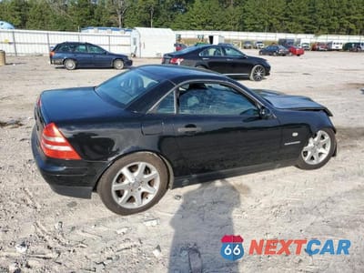 Trzecie zdjęcie samochodu z tyłu: 1998 MERCEDES-BENZ SLK 230 KOMPRESSOR VIN:WDBKK47F6WF003686 - miniatura