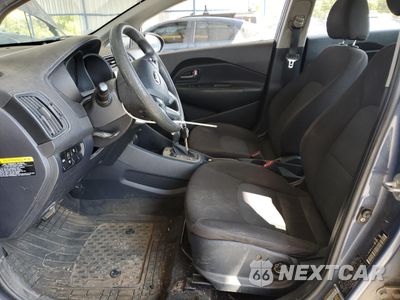 Zdjęcie 7 z 12 samochodu: 2016 KIA RIO LX VIN:KNADM4A32G6573752 - miniatura