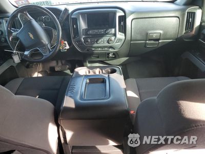Zdjęcie 8 z 12 samochodu: 2017 CHEVROLET SILVERADO K1500 LT VIN:3GCUKREC4HG141552 - miniatura