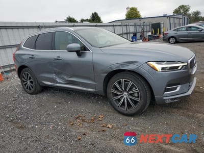Czwarte zdjęcie samochodu z boku: 2021 VOLVO XC60 T6 INSCRIPTION VIN:YV4A22RL2M1749709 - miniatura