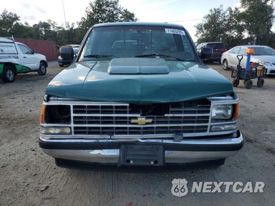 Piąte zdjęcie samochodu w środku: 1990 CHEVROLET GMT-400 C2500 VIN:1GCFC24H5LE239015 - miniatura