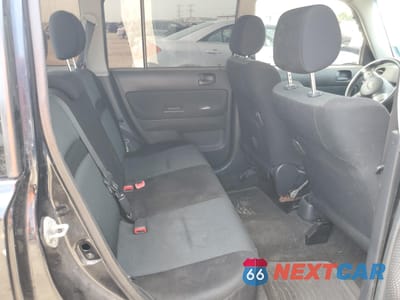 Zdjęcie 10 z 12 samochodu: 2006 TOYOTA SCION XB VIN:JTLKT324764063295 - miniatura
