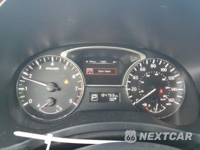 Zdjęcie 9 z 15 samochodu: 2014 NISSAN PATHFINDER S VIN:5N1AR2MM0EC646644 - miniatura