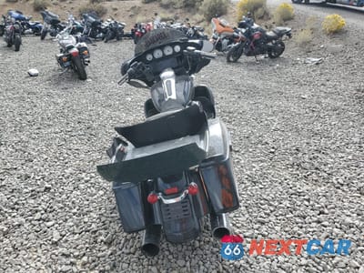 Czwarte zdjęcie samochodu z boku: 2017 HARLEY-DAVIDSON FLHX STREET GLIDE VIN:1HD1KBC19HB609827 - miniatura