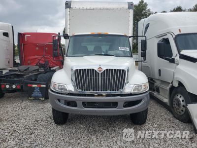 Piąte zdjęcie samochodu w środku: 2018 INTERNATIONAL 4000 4300 - SEMI TRUCK VIN:1HTMMMMLXJH756328 - miniatura