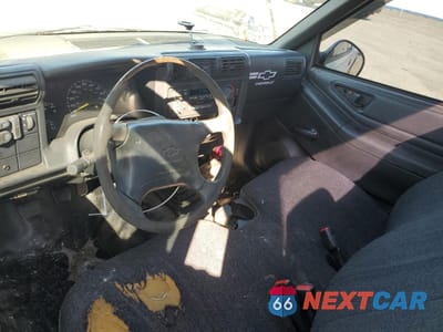 Zdjęcie 8 z 14 samochodu: 1996 CHEVROLET S TRUCK S10 VIN:1GCCS14X3TK142940 - miniatura