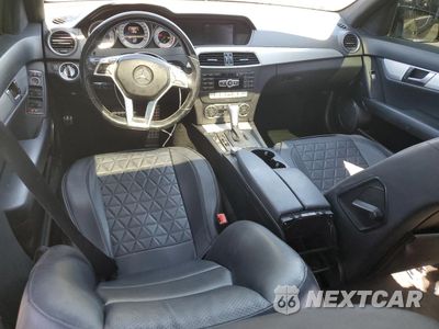 Zdjęcie 8 z 15 samochodu: 2013 MERCEDES-BENZ C 250 VIN:WDDGF4HBXDR275859 - miniatura