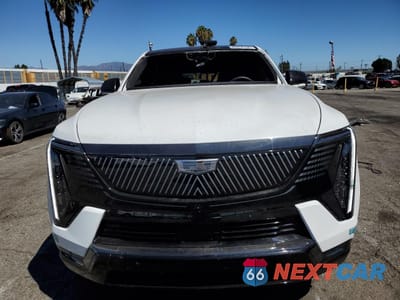 Piąte zdjęcie samochodu w środku: 2025 CADILLAC ESCALADE IQ SPORT-1 VIN:1GYTEEKL6SU106896 - miniatura