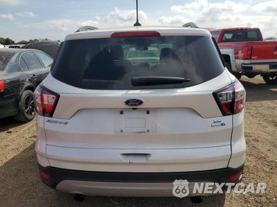 Zdjęcie 6 z 12 samochodu: 2018 FORD ESCAPE SE VIN:1FMCU9GDXJUA50067 - miniatura