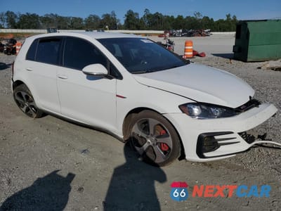 Czwarte zdjęcie samochodu z boku: 2019 VOLKSWAGEN GTI S VIN:3VW5T7AU9KM021546 - miniatura