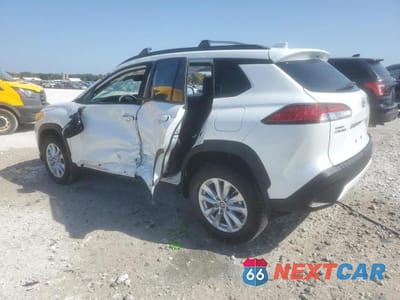 Drugie zdjęcie samochodu z przodu: 2024 TOYOTA COROLLA CROSS LE VIN:7MUBAAAG5RV092567 - miniatura