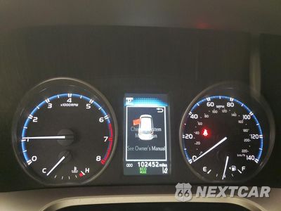 Zdjęcie 9 z 16 samochodu: 2017 TOYOTA RAV4 XLE VIN:JTMRFREV0HJ139131 - miniatura