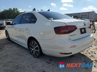 Drugie zdjęcie samochodu z przodu: 2018 VOLKSWAGEN JETTA SE VIN:3VWDB7AJ1JM253626 - miniatura