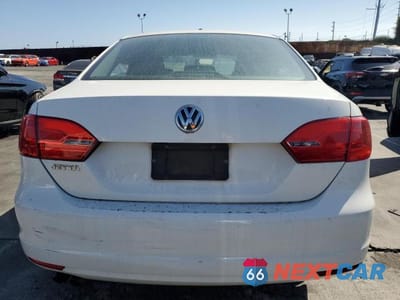 Zdjęcie 6 z 12 samochodu: 2013 VOLKSWAGEN JETTA BASE VIN:3VW2K7AJ3DM269015 - miniatura