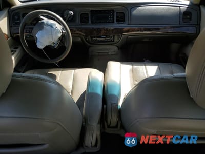 Zdjęcie 8 z 14 samochodu: 2006 MERCURY GRAND MARQUIS LS VIN:2MEFM75W86X644813 - miniatura