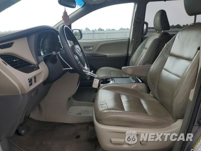 Zdjęcie 7 z 16 samochodu: 2017 TOYOTA SIENNA XLE VIN:5TDYZ3DC2HS895014 - miniatura