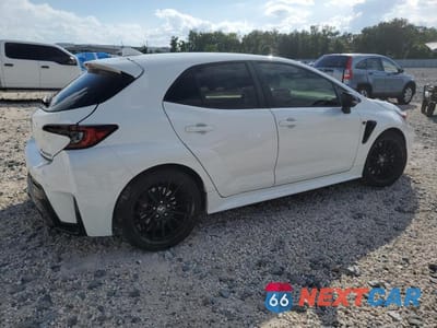 Trzecie zdjęcie samochodu z tyłu: 2024 TOYOTA GR COROLLA CORE VIN:JTNABAAE6RA010050 - miniatura