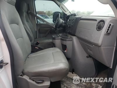 Zdjęcie 7 z 12 samochodu: 2014 FORD ECONOLINE E250 VAN VIN:1FTNE2EW2EDA59695 - miniatura