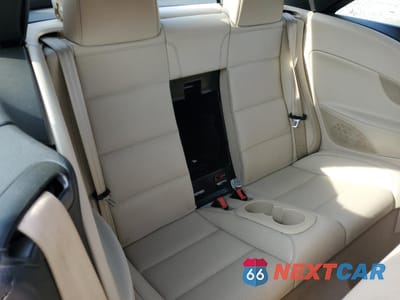 Zdjęcie 10 z 15 samochodu: 2012 VOLKSWAGEN EOS KOMFORT VIN:WVWBW7AH4CV013183 - miniatura