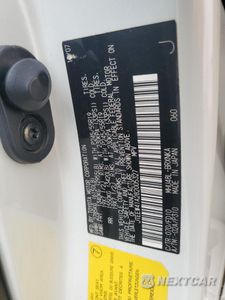 Zdjęcie 14 z 14 samochodu: 2008 TOYOTA HIGHLANDER HYBRID VIN:JTEEW41A282005327 - miniatura