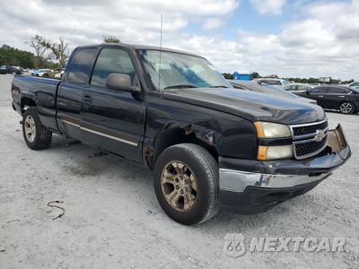 Czwarte zdjęcie samochodu z boku: 2006 CHEVROLET SILVERADO K1500 VIN:2GCEK19BX61101926 - miniatura