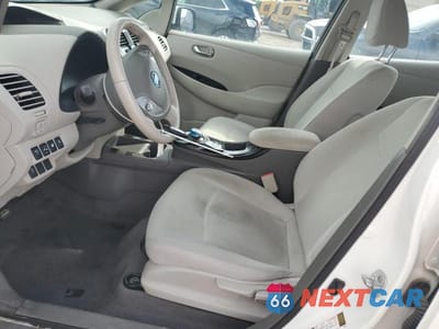 Zdjęcie 7 z 12 samochodu: 2013 NISSAN LEAF S VIN:1N4AZ0CP6DC403008 - miniatura