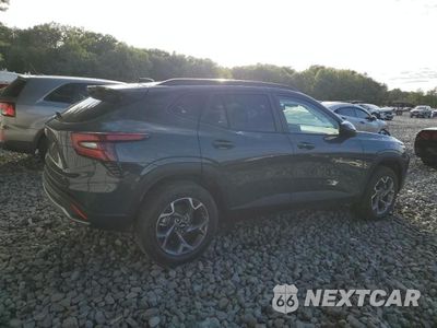 Trzecie zdjęcie samochodu z tyłu: 2025 CHEVROLET TRAX 1LT VIN:KL77LHEP4SC303114 - miniatura