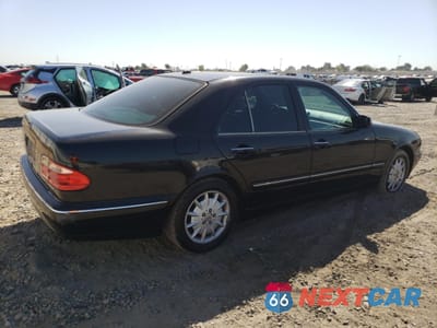 Trzecie zdjęcie samochodu z tyłu: 2000 MERCEDES-BENZ E 320 VIN:WDBJF65G8YA958920 - miniatura