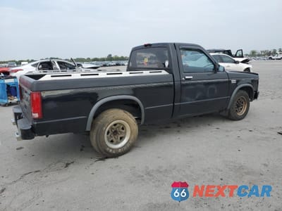 Trzecie zdjęcie samochodu z tyłu: 1988 CHEVROLET S TRUCK S10 VIN:1GCBS14E3J8159354 - miniatura