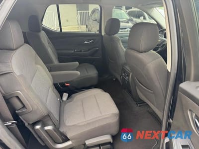 Zdjęcie 11 z 15 samochodu: 2021 CHEVROLET TRAVERSE LT VIN:1GNERGKW7MJ168621 - miniatura