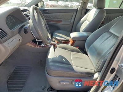 Zdjęcie 7 z 14 samochodu: 2004 TOYOTA CAMRY LE VIN:4T1BF32K84U569518 - miniatura