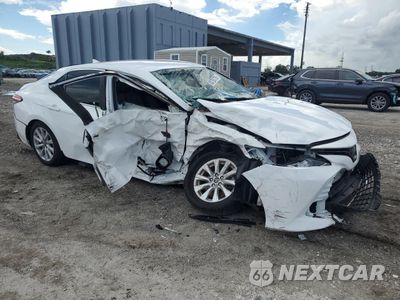 Czwarte zdjęcie samochodu z boku: 2019 TOYOTA CAMRY L VIN:4T1B11HK3KU853405 - miniatura