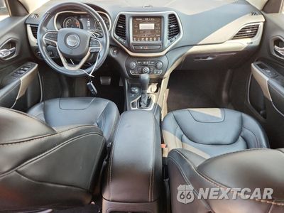 Zdjęcie 8 z 16 samochodu: 2018 JEEP CHEROKEE LIMITED VIN:1C4PJMDX7JD585776 - miniatura