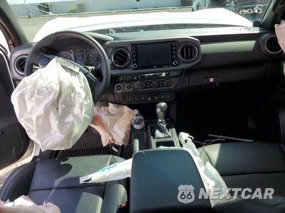 Zdjęcie 8 z 13 samochodu: 2023 TOYOTA TACOMA DOUBLE CAB VIN:3TMCZ5AN8PM642564 - miniatura