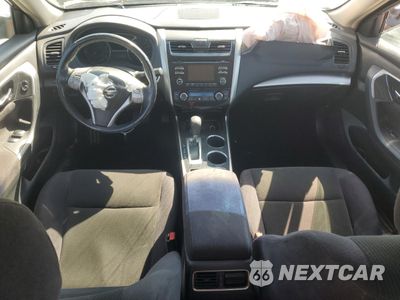 Zdjęcie 8 z 15 samochodu: 2013 NISSAN ALTIMA 2.5 VIN:1N4AL3AP5DN431585 - miniatura