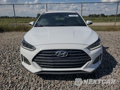 Piąte zdjęcie samochodu w środku: 2019 HYUNDAI VELOSTER BASE VIN:KMHTG6AF7KU016878 - miniatura