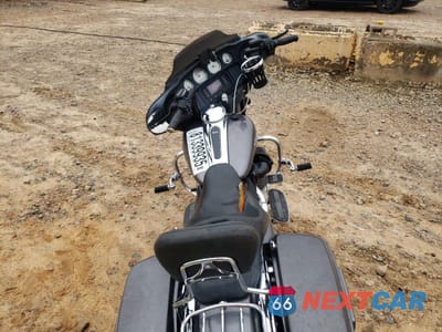 Zdjęcie 6 z 9 samochodu: 2014 HARLEY-DAVIDSON FLHX STREET GLIDE VIN:1HD1KBM12EB608836 - miniatura