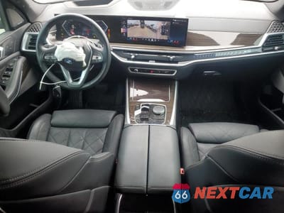 Zdjęcie 8 z 13 samochodu: 2024 BMW X5 XDRIVE40I VIN:5UX23EU00R9U66638 - miniatura
