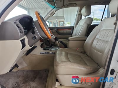 Zdjęcie 7 z 13 samochodu: 2005 LEXUS LX 470 VIN:JTJHT00W453550321 - miniatura