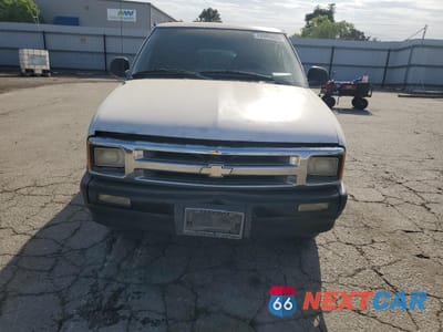 Piąte zdjęcie samochodu w środku: 1995 CHEVROLET S TRUCK S10 VIN:1GCCS1448S8120451 - miniatura