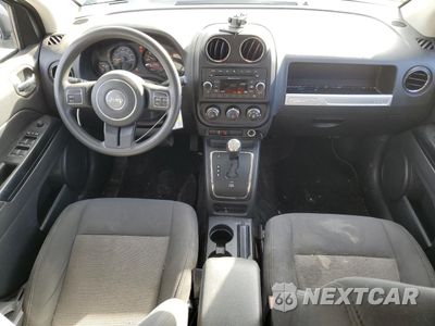 Zdjęcie 8 z 13 samochodu: 2016 JEEP COMPASS SPORT VIN:1C4NJDBB3GD779891 - miniatura