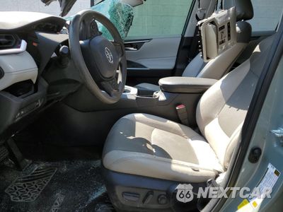 Zdjęcie 7 z 13 samochodu: 2020 TOYOTA RAV4 XLE VIN:JTMW1RFV4LD521993 - miniatura