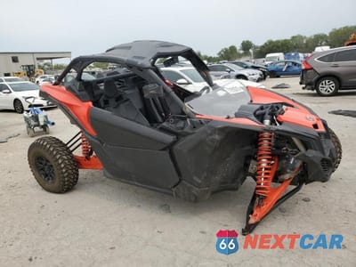 2021 CAN-AM MAVERICK X3 RS TURBO R 3JBVJAW42MK000764 - główne zdjęcie licytacji z USA - miniatura