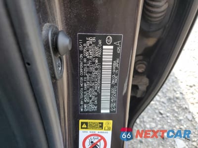 Zdjęcie 12 z 12 samochodu: 2011 LEXUS CT 200 VIN:JTHKD5BH6B2021311 - miniatura