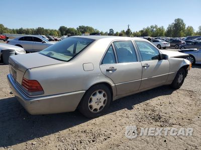 Trzecie zdjęcie samochodu z tyłu: 1993 MERCEDES-BENZ 300 SE VIN:WDBGA32E2PA134534 - miniatura