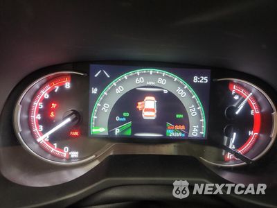Zdjęcie 9 z 14 samochodu: 2025 TOYOTA RAV4 XLE VIN:2T3P1RFVXSW497706 - miniatura