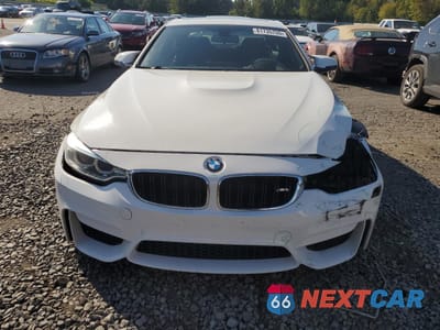 Piąte zdjęcie samochodu w środku: 2015 BMW M4 VIN:WBS3R9C55FK333931 - miniatura